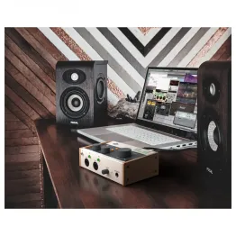 Universal Audio Volt 276